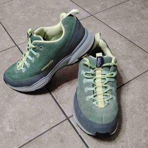 RARE Vintage Patagonia Scree Shield Sage Green Hiking Shoes Women’s 7.5